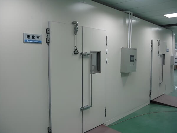 喀什專業(yè)恒溫恒濕老化房 廠家直供報價 優(yōu)質(zhì)設(shè)備定制